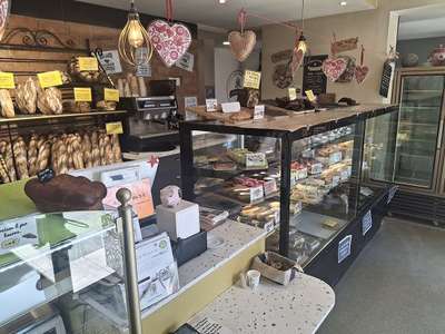 Unique boulangerie dans commune dynamique 38