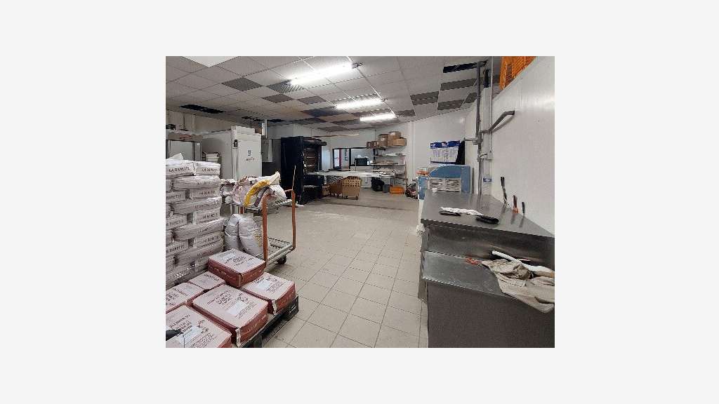 Vente superbe création en centre commercial Jura