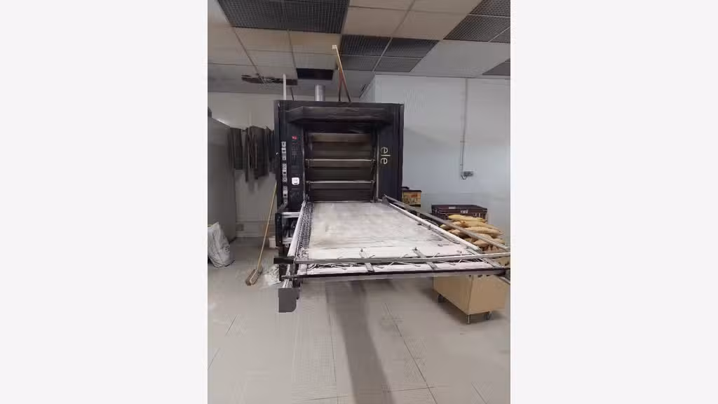 Vente superbe création en centre commercial Jura