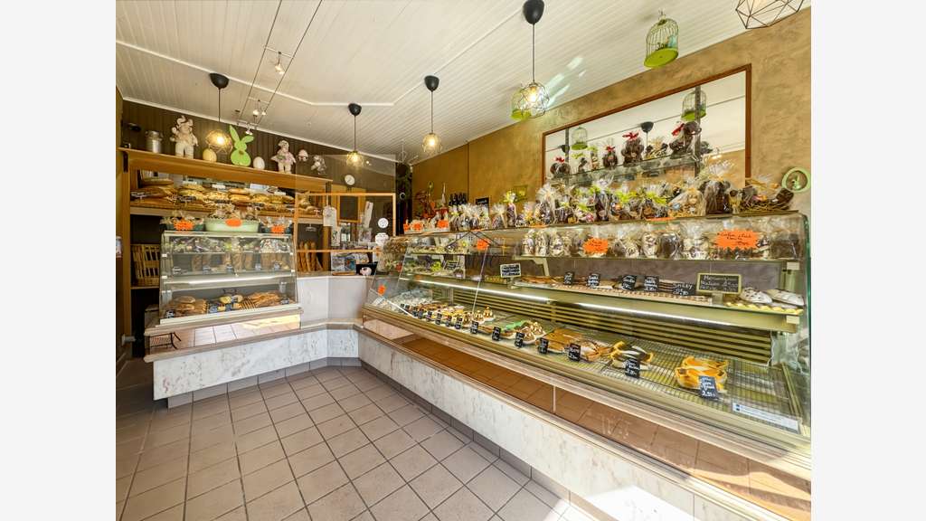 Vente boulangerie-pâtisserie au centre de Lardy