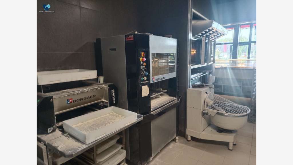 Vente boulangerie pâtisserie confiserie Lasbordes