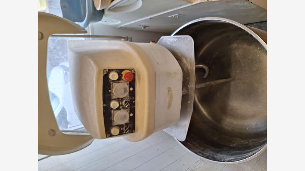 Vente FDC traiteur en Bourg authentique de Sologne