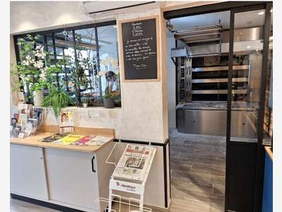 Vente FDC avec logement en bourg dynamique Loiret