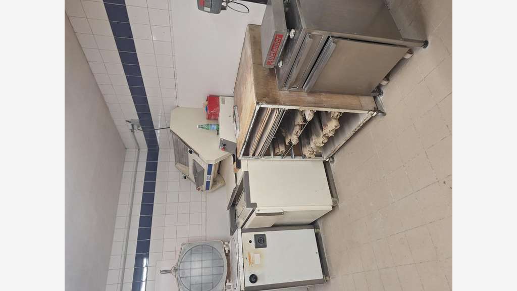 Vente FDC avec logement en centre ville du Loiret