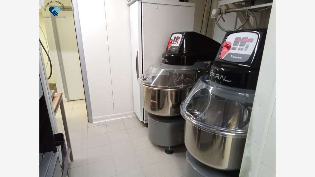 Vente boulangerie de 264m² à Lorp Sentaraille