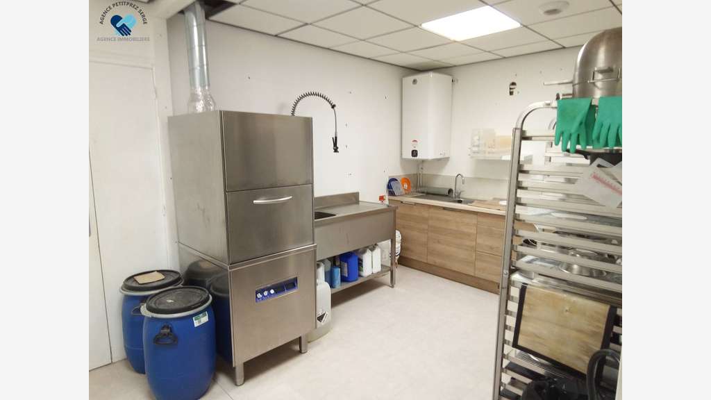 Vente boulangerie de 264m² à Lorp Sentaraille