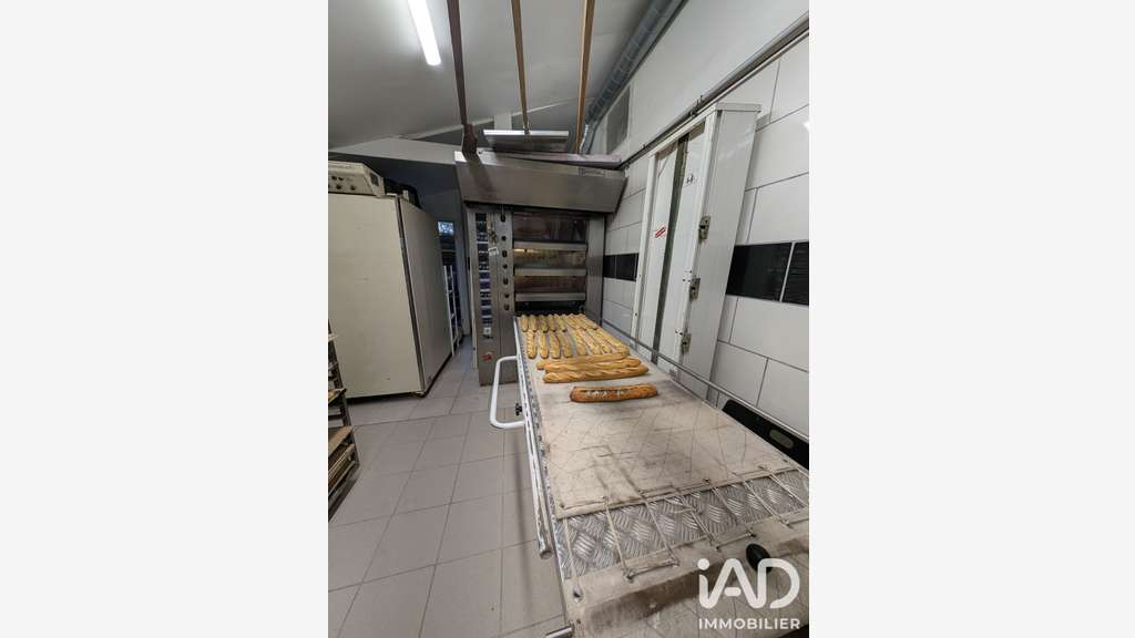 Cède boulangerie pâtisserie à Margny-Lès-Compiègne
