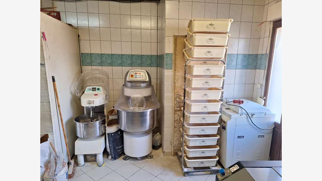 Boulangerie à vendre emplacement central Meuse