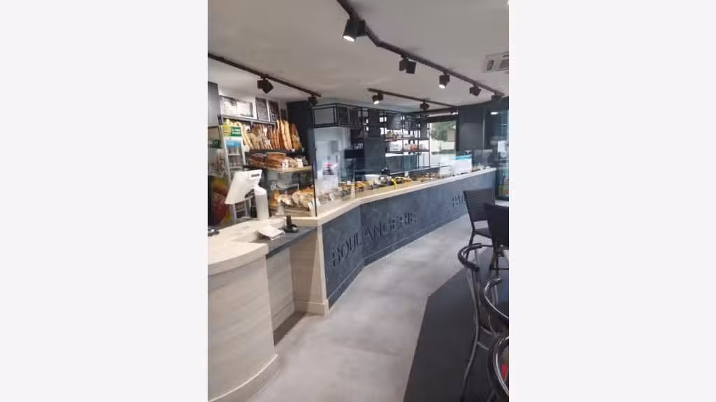 Cède belle boulangerie snack proche université 56