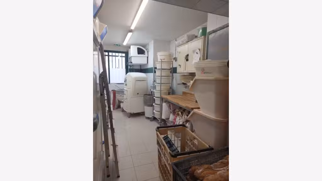 Cède belle boulangerie snack proche université 56