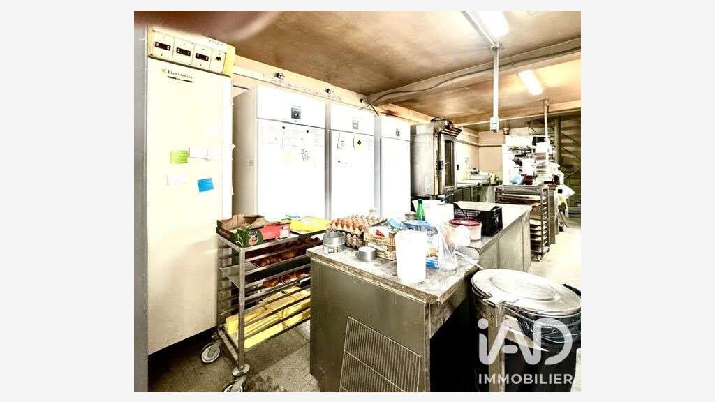 Vente boulangerie patisserie au centre de Nay