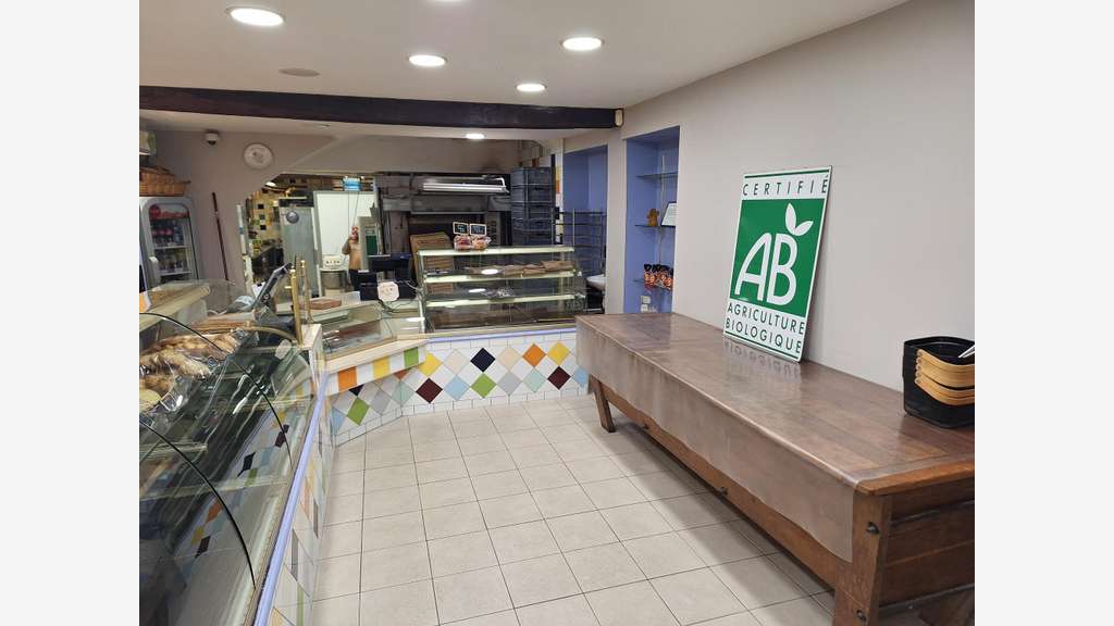 Vente boulangerie snacking en centre ville Nièvre