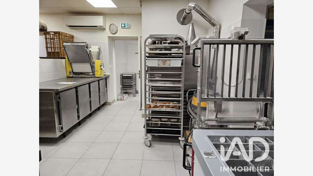 Vente belle boulangerie pâtisserie à Olby