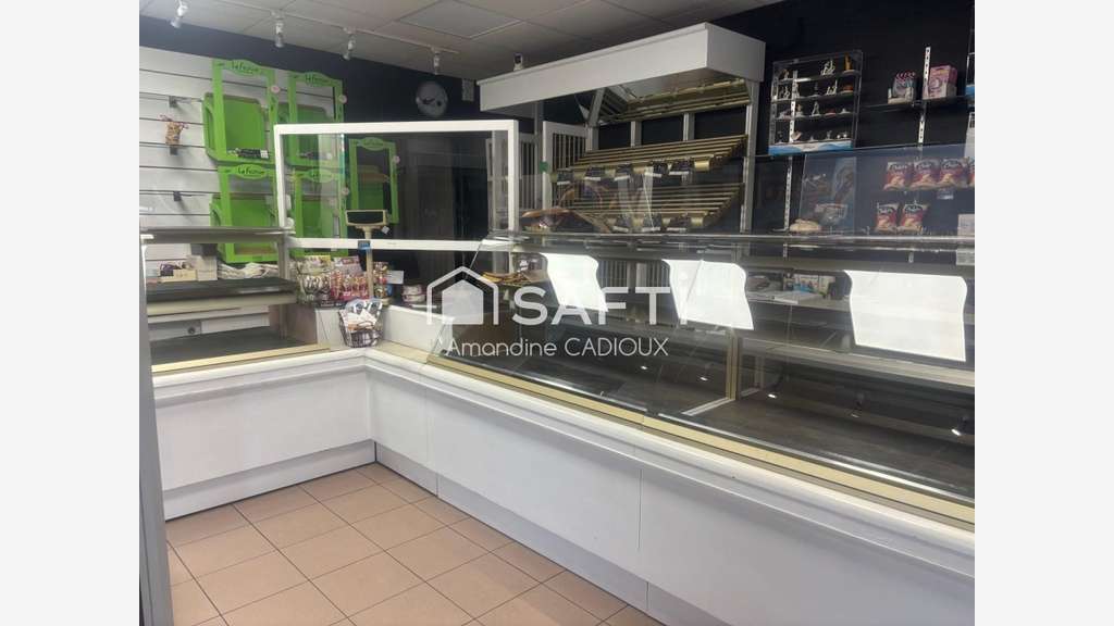 Cède boulangerie pâtisserie avec logt Picauville