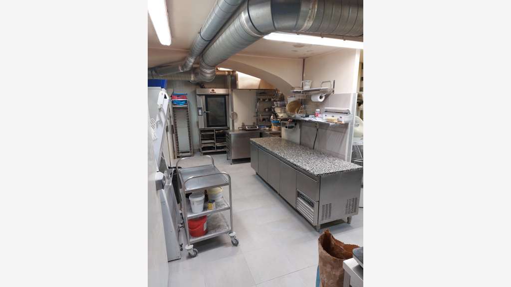Vente belle boulangerie pâtisserie centre ville 63