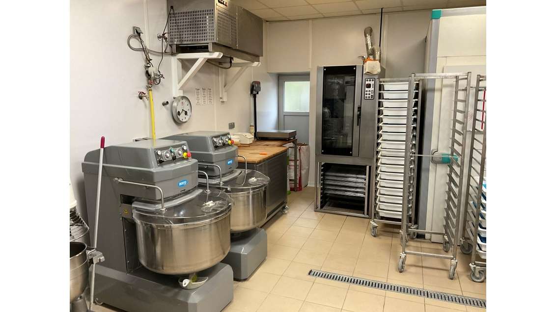 Vente belle boulangerie, ville touristique (63)