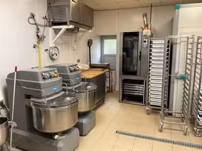 Vente belle boulangerie, ville touristique (63)