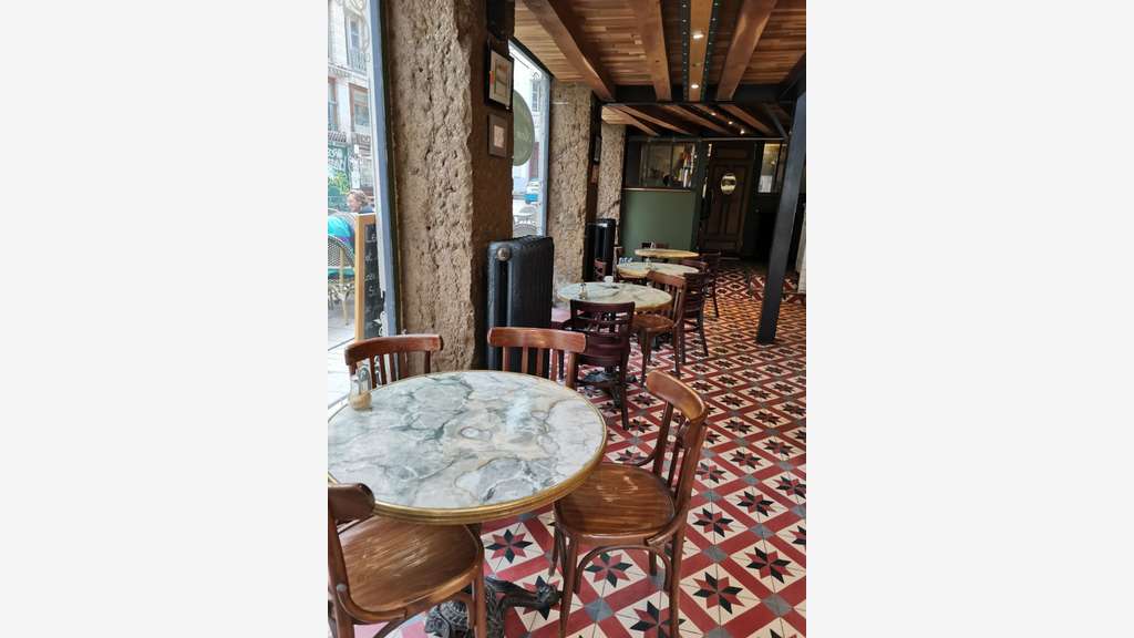 AV boulangerie très bel empl quartier Lyonnais
