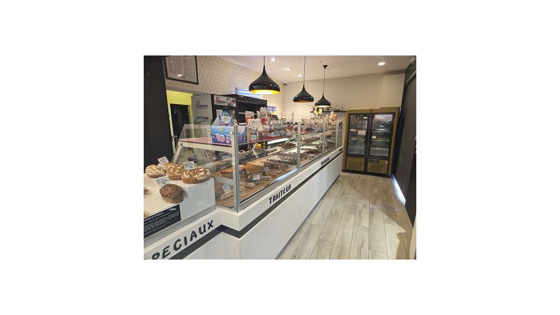 AV seule boutique dans village proche Lyon 69 !