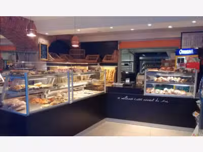 Vente seule boulangerie d'un village commerçant 69