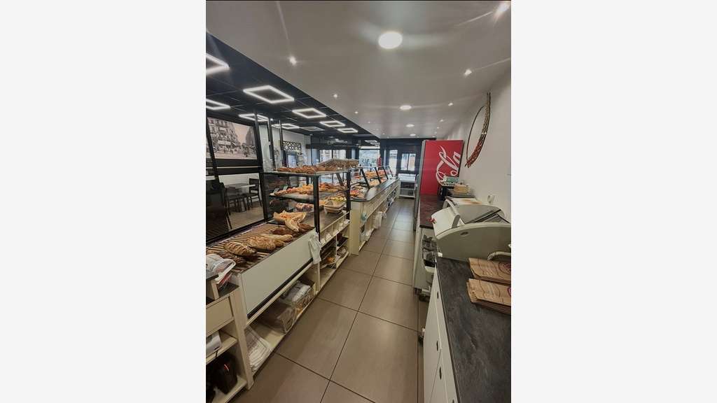 AV grande et récente boulangerie secteur Lyon 69