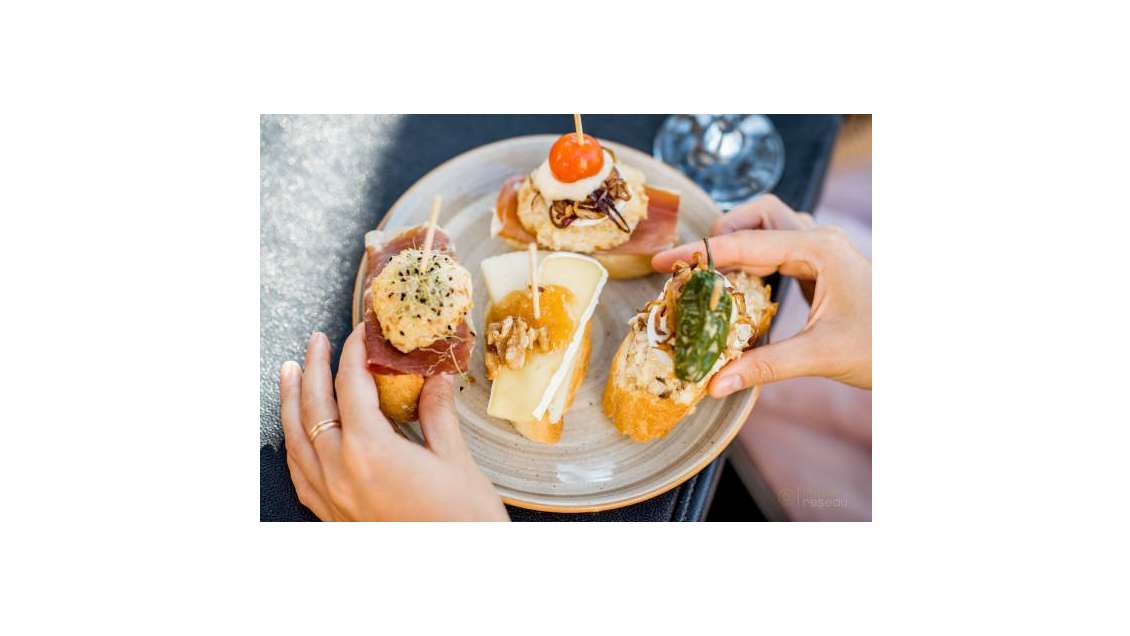 AV FDC restaurant tapas à Montpellier Ecusson