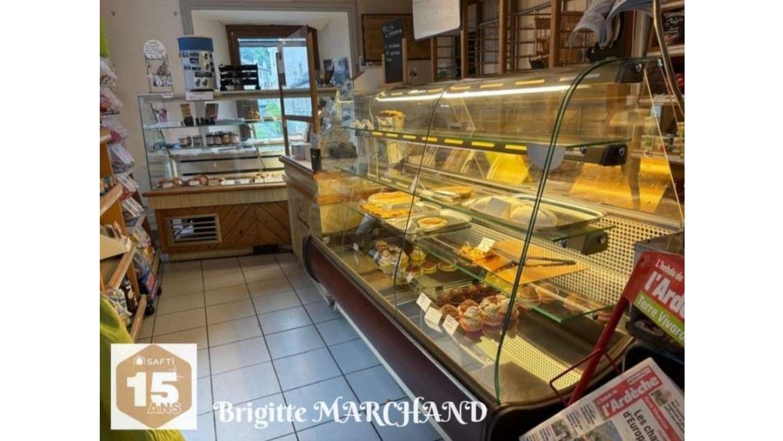 AV boulangerie pâtisserie épicerie à Saint Martial