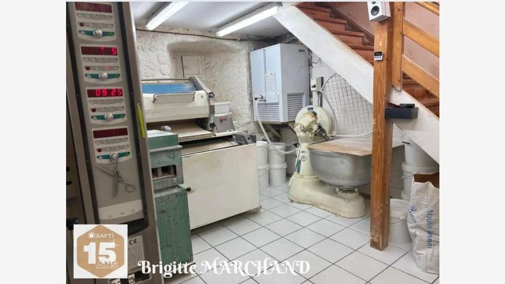 AV boulangerie pâtisserie épicerie à Saint Martial