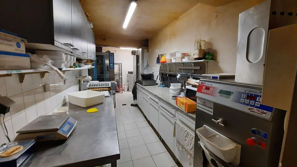 AV boulangerie dans très jolie commune sur Mâcon