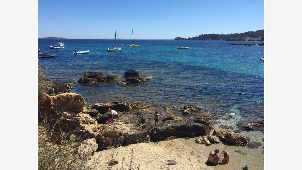 Affaire saisonnière en angle Golfe de Saint-Tropez
