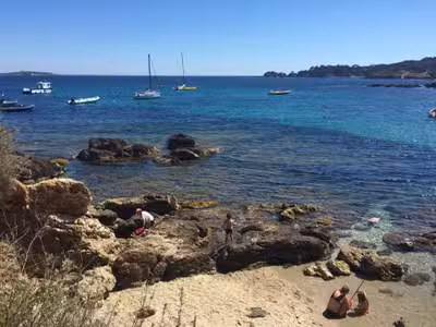 Affaire saisonnière en angle Golfe de Saint-Tropez