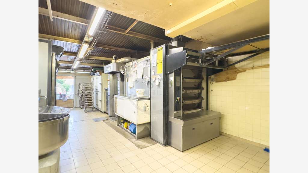 AV murs et fonds boulangerie pâtisserie en Ardèche