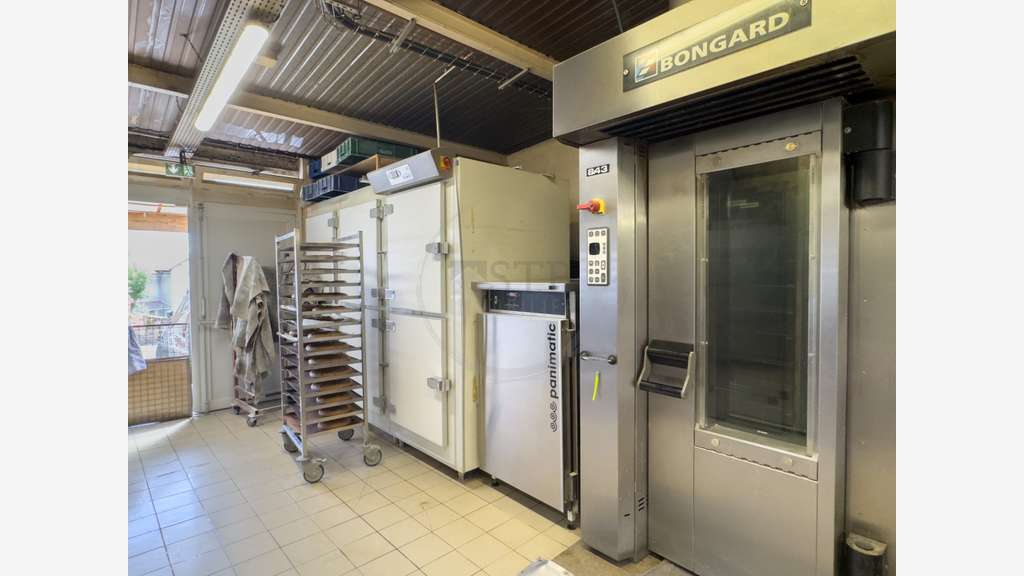 AV murs et fonds boulangerie pâtisserie en Ardèche