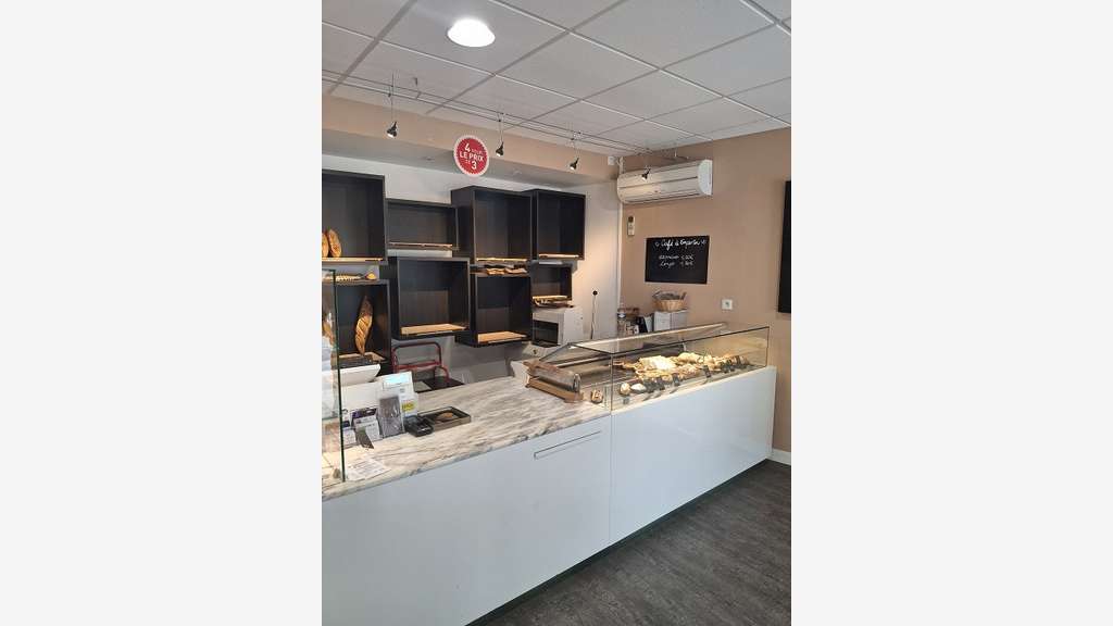 AV 2 boulangeries avec aucun travaux à prévoir 89