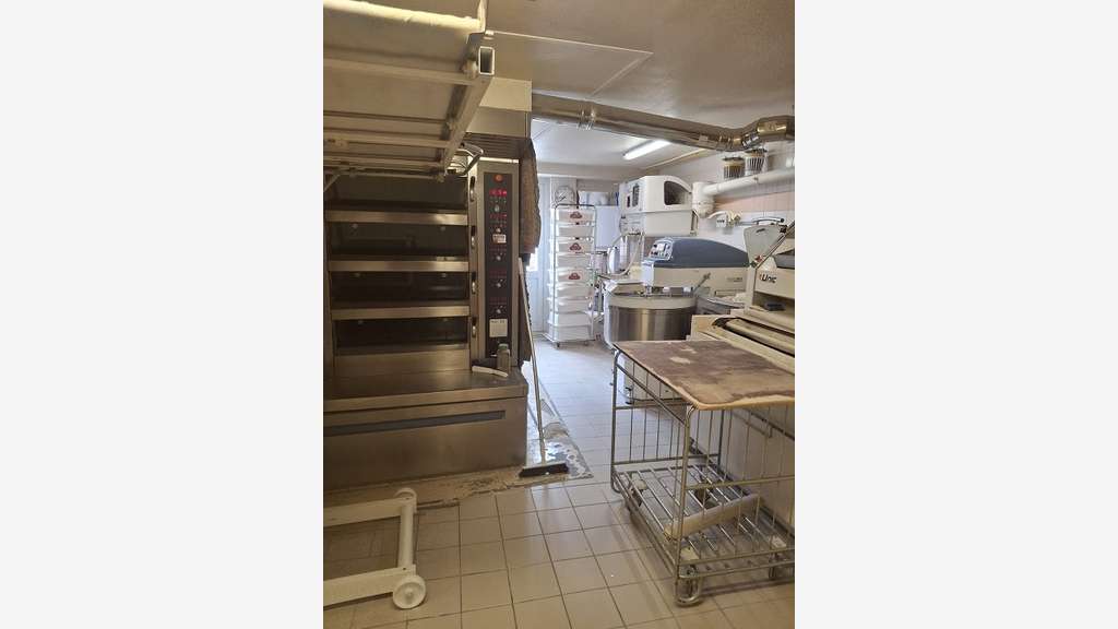 AV 2 boulangeries avec aucun travaux à prévoir 89