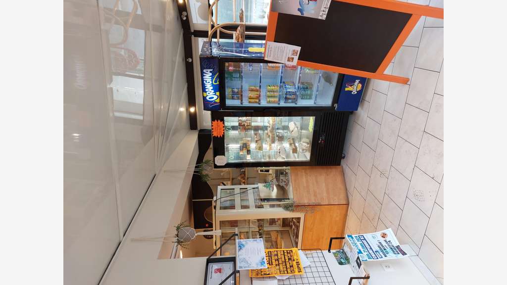 AV boulangerie excellent état village dynamique 24