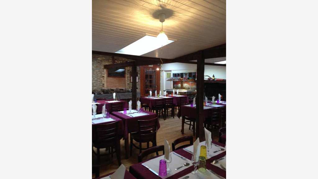 Vente brasserie campagnarde centre d'un bourg 50