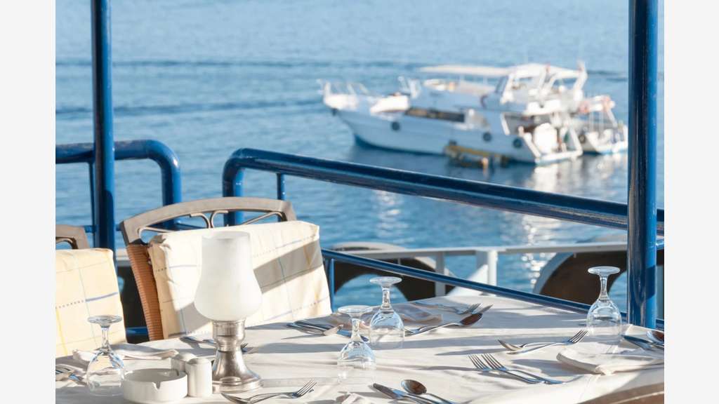 AV brasserie emblématique empl premium littoral 83