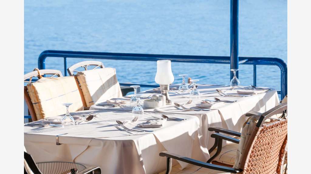 AV brasserie emblématique empl premium littoral 83