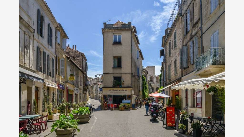 Vente brasserie PMU FDJ quartier agréable d'Arles 