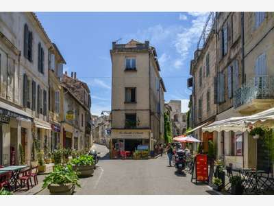 Vente brasserie PMU FDJ quartier agréable d'Arles 