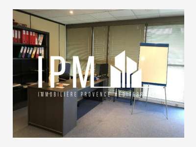 A vendre bureaux de 216m² Nîmes 30000