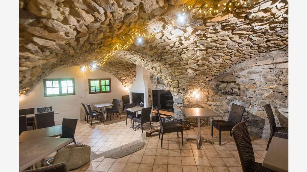 Vente camping **** cœur des baronnies provençales