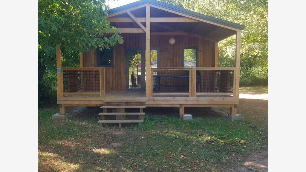 Vente camping en bord de rivière en Dordogne