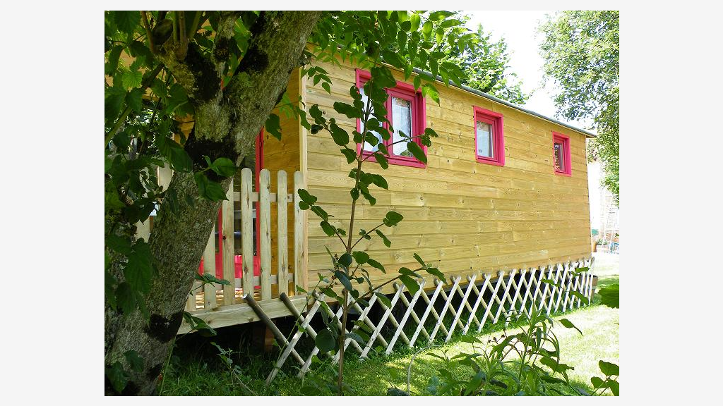 Vente camping gîtes sur 4 hectares à Sarlat