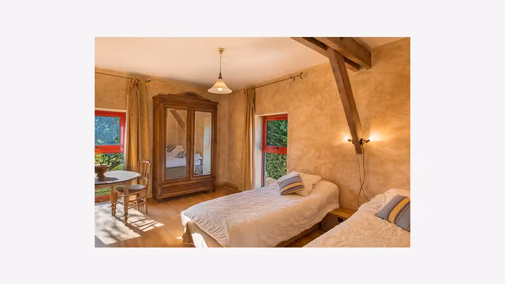Vente camping gîtes sur 4 hectares à Sarlat