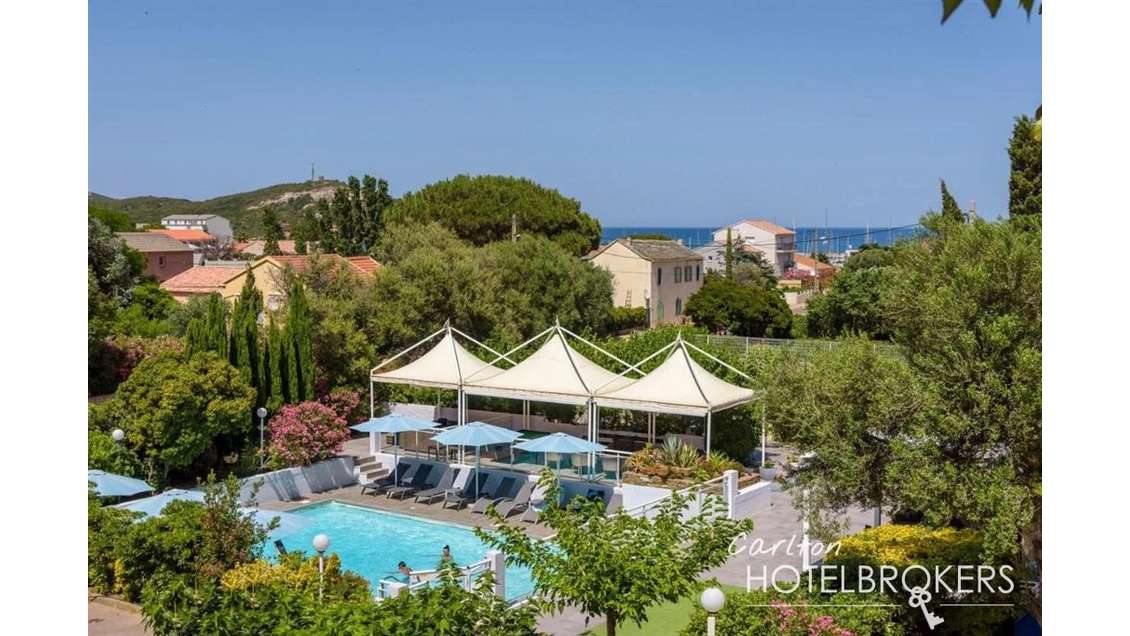 Vente hôtel 50 chambres avec restaurant Cap Corse