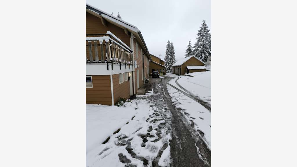 AV mûr et fonds centre d'hébergement aux Rousses