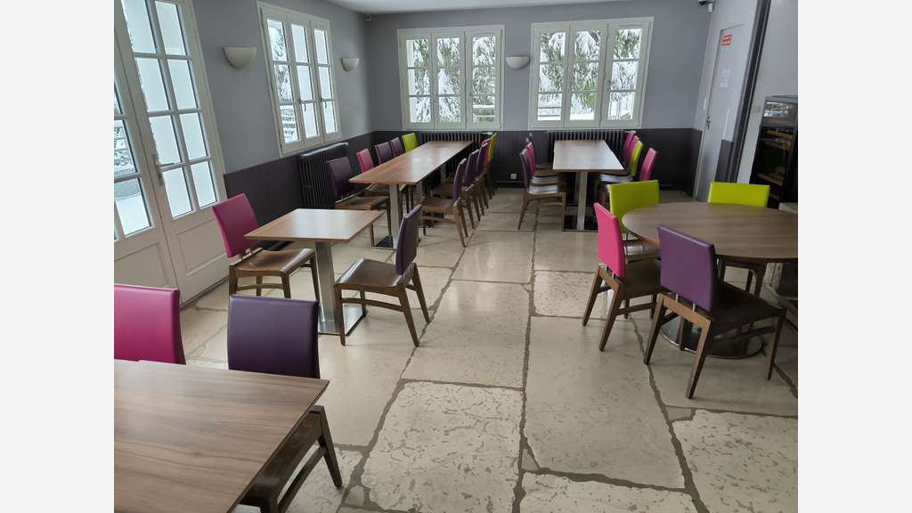 AV mûr et fonds centre d'hébergement aux Rousses