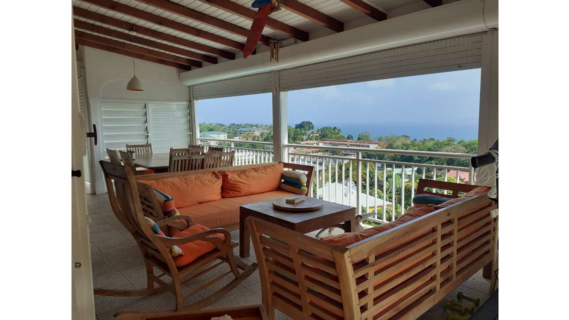 AV villa 3 chambres + 4 gîtes à vendre Basse Terre